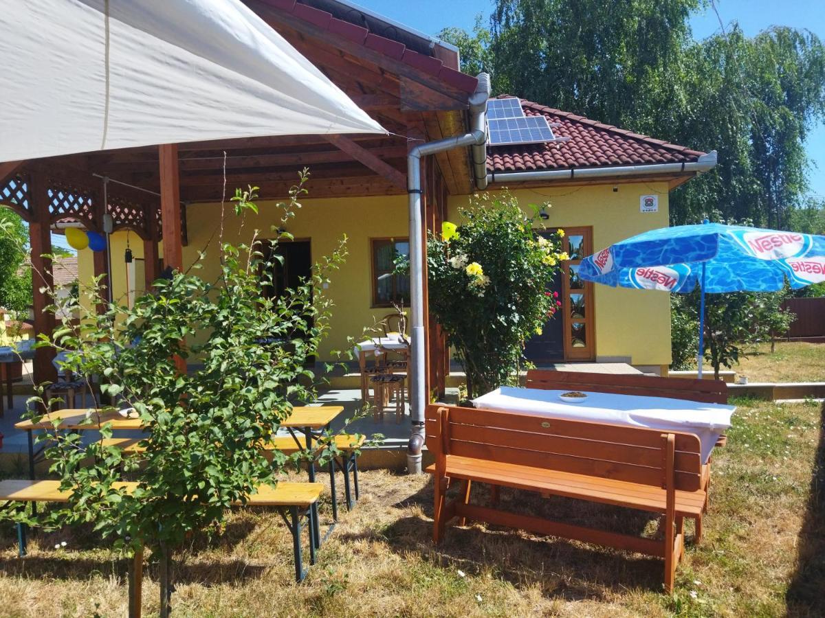 Éden Vendégház Kisnána Exterior foto